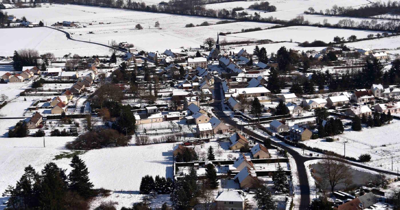 Le 10 février 2021, tombe la neige sur le Loiret !village sous la neige