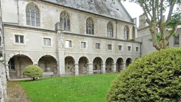 Loiret : réouverture des Archives départementales - couvent des Minimes