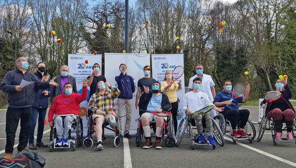 Loiret : le paratennis à l’honneur lors d’une séance de découverte au centre Les coteaux - groupe