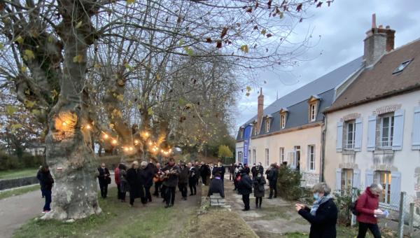 Ambiance festive pour la cérémonie d'acquisition du canal par le Département du Loiret