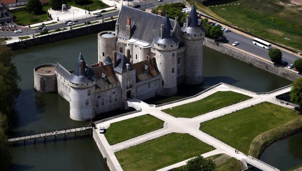 château sully sur loire