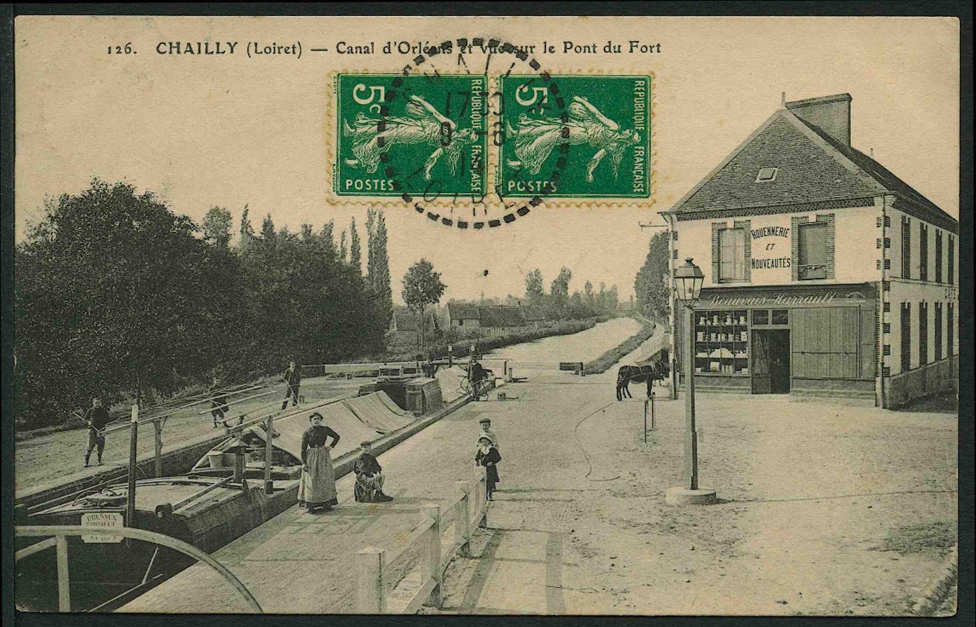 Carte postale ancienne avec une vue du canal d'Orléans à Chailly