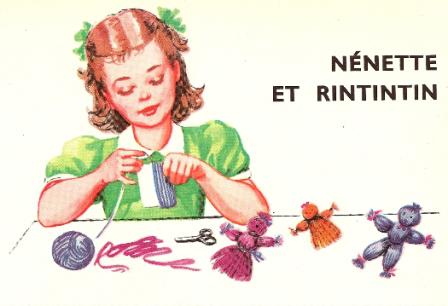 Image vintage représentant une petite fille qui fabrique une poupée en laine