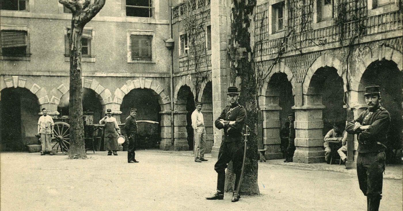 Archives départementales - le cloître des Minimes - Découvrez les secrets des Archives départementales !