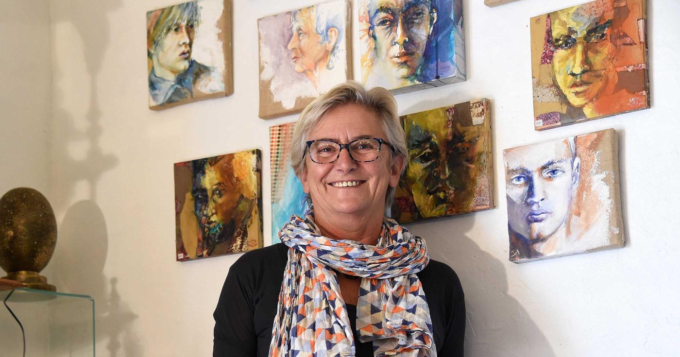 Jenny de Hoogue - peintre de Saint-Denis-en-Val - Loiret Magazine 14 - 1