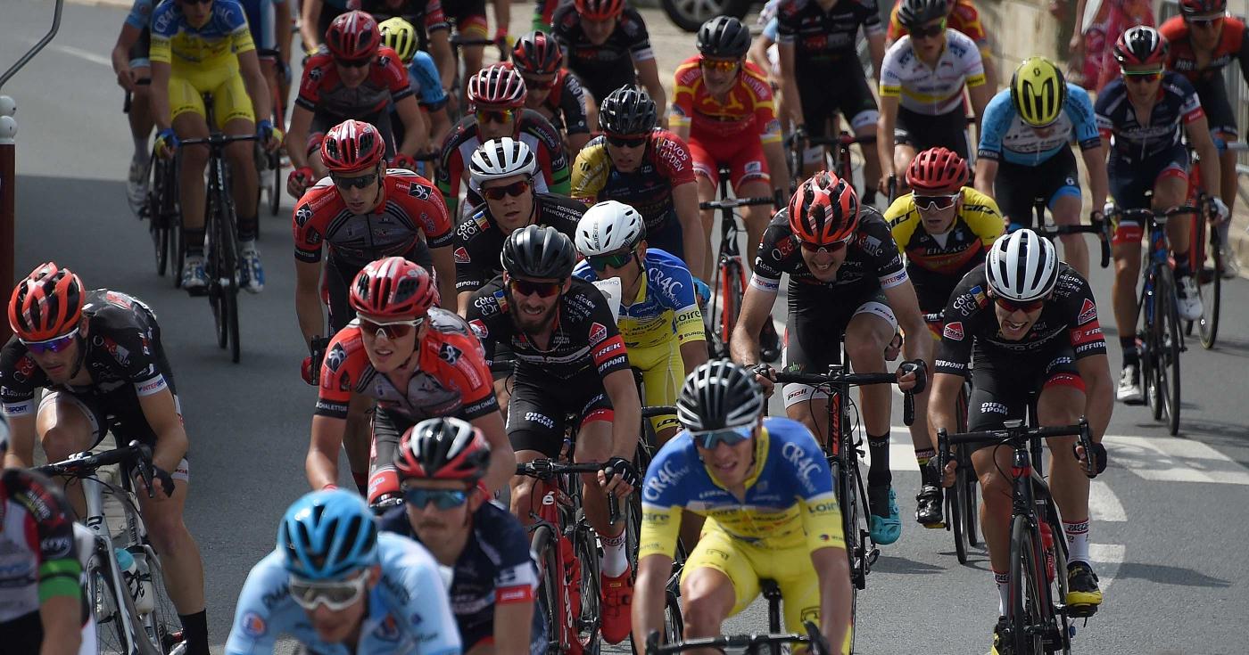Tour du Loiret cycliste 2019 - peloton
