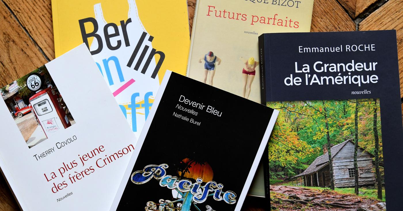 Photographie des cinq receuils de nouvelles finalistes du prix Boccace 2019