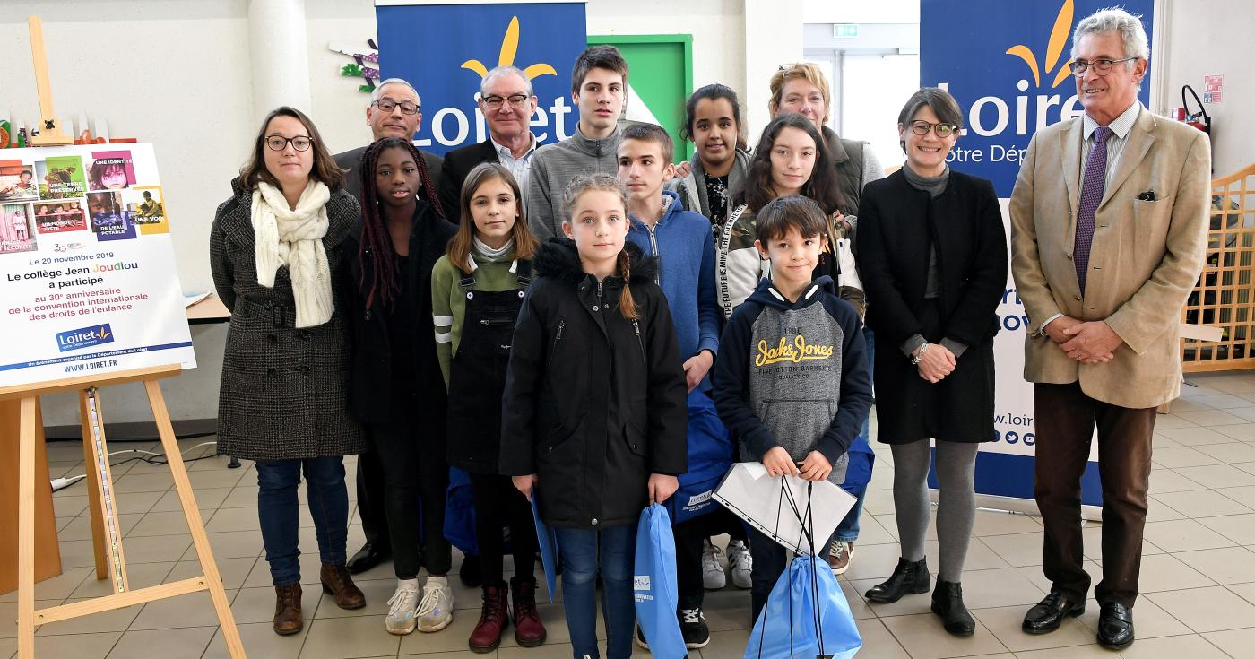 Les gagnants du concours artistique sur les droits de l'enfant