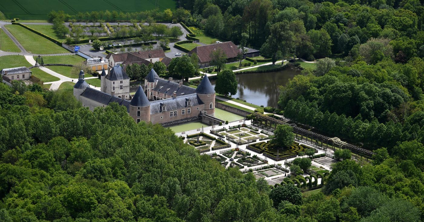 Vue aérienne du château de Chamerolles