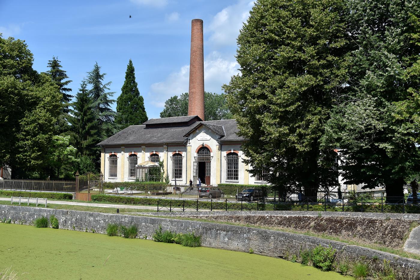 Canal d’Orléans : 70 km de véloroutes pour profiter du printemps - usine