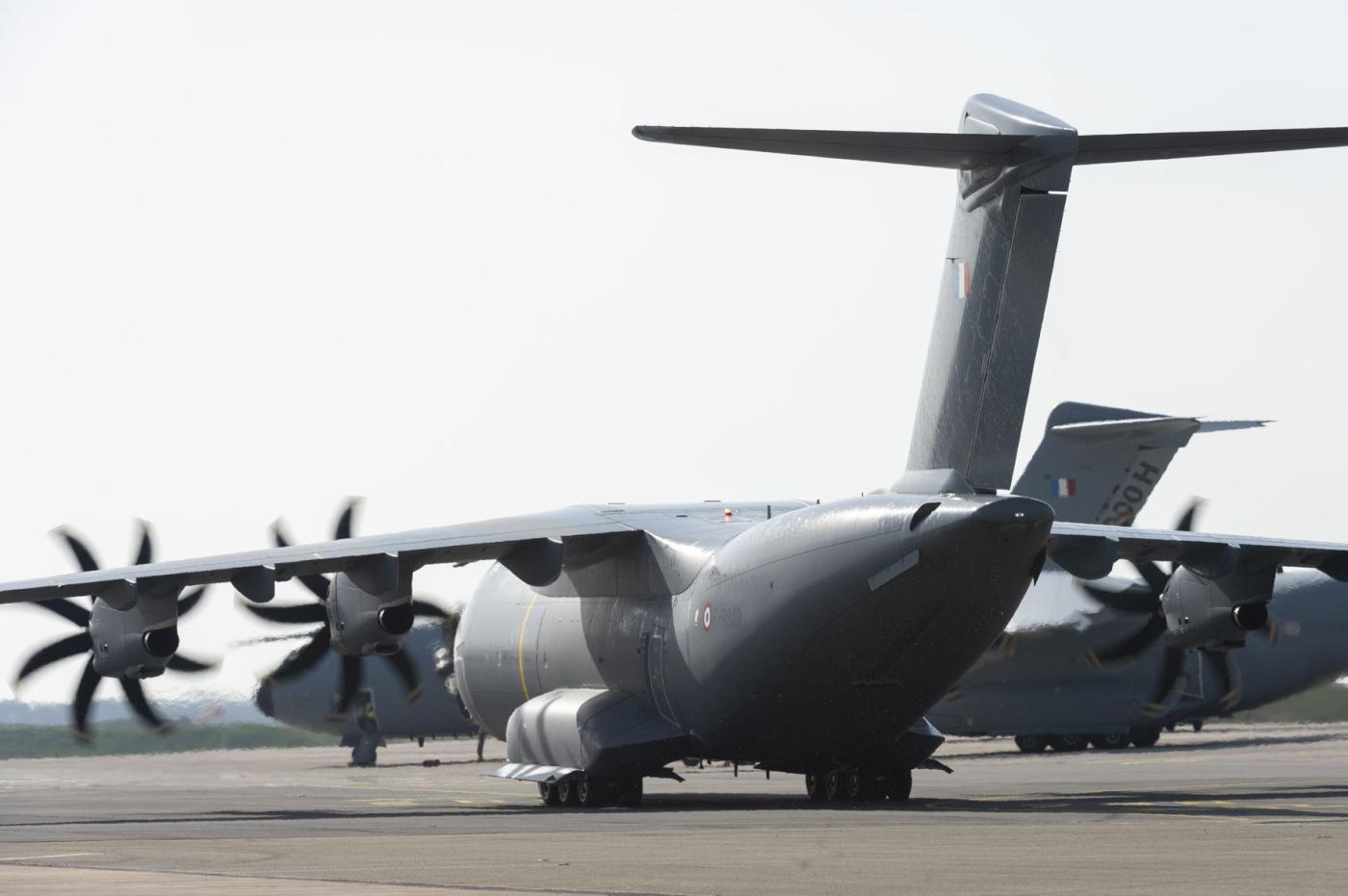 Airbus A400M Atlas exclusivité de la base aérienne d’Orléans-Bricy - atterrissage