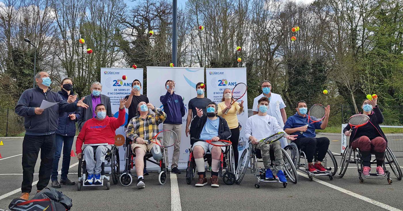 Loiret : le paratennis à l’honneur lors d’une séance de découverte au centre Les coteaux - groupe