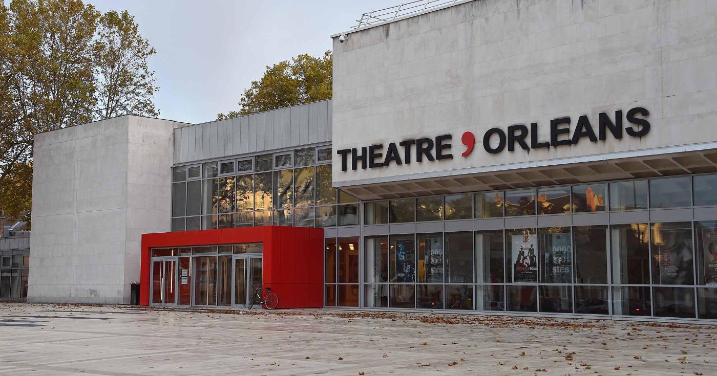 La nouvelle saison du Cado 2021/2022 - le parvis du théâtre