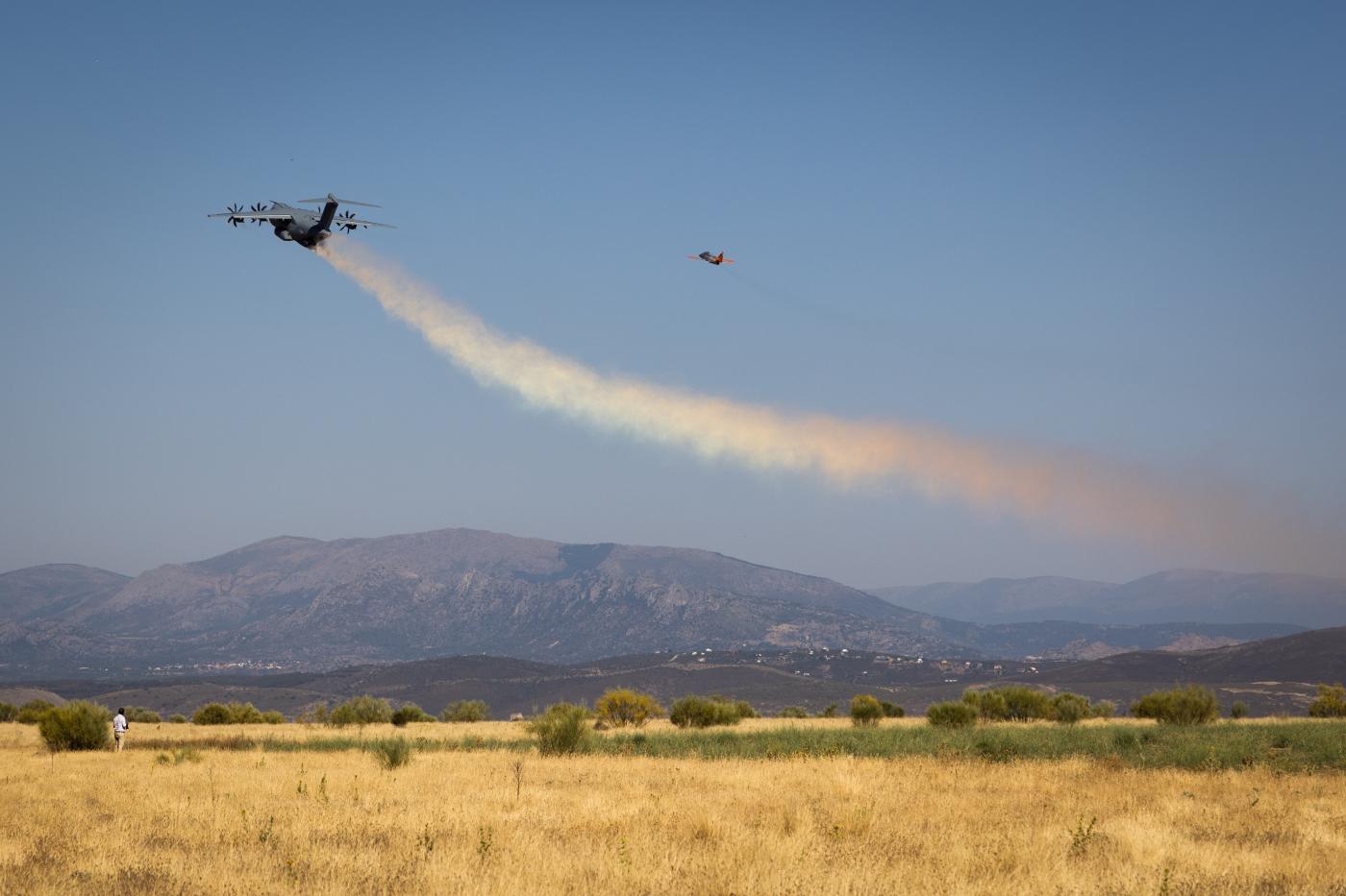 Airbus A400M largue eau