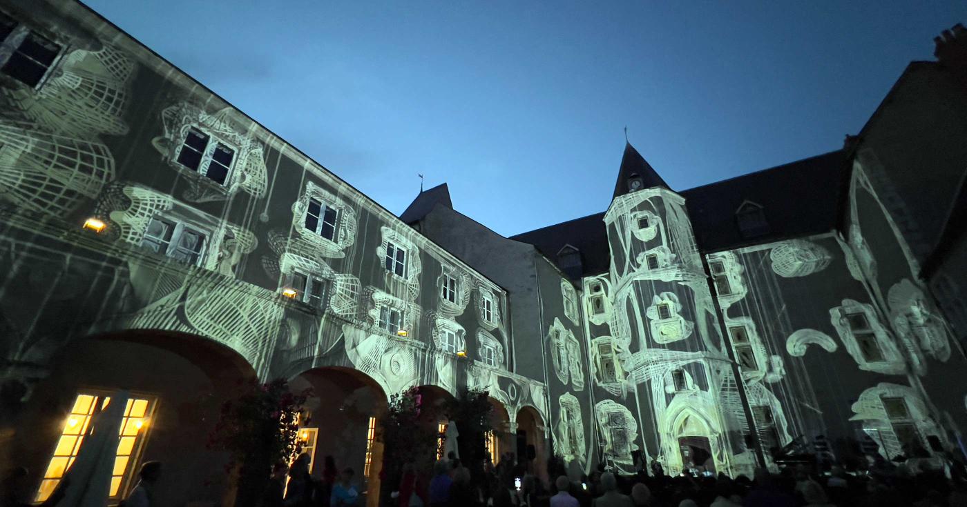 La vie de châteaux dans le Loiret - château de Beaugency