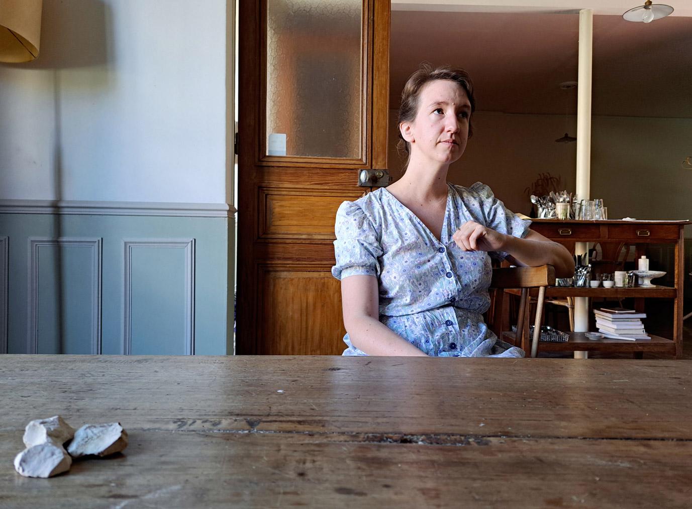 Aux bons vivres, à Yèvre-le-Châtel : un café associatif qui ne manque pas de piqué ! Portrait Anne-Claire 