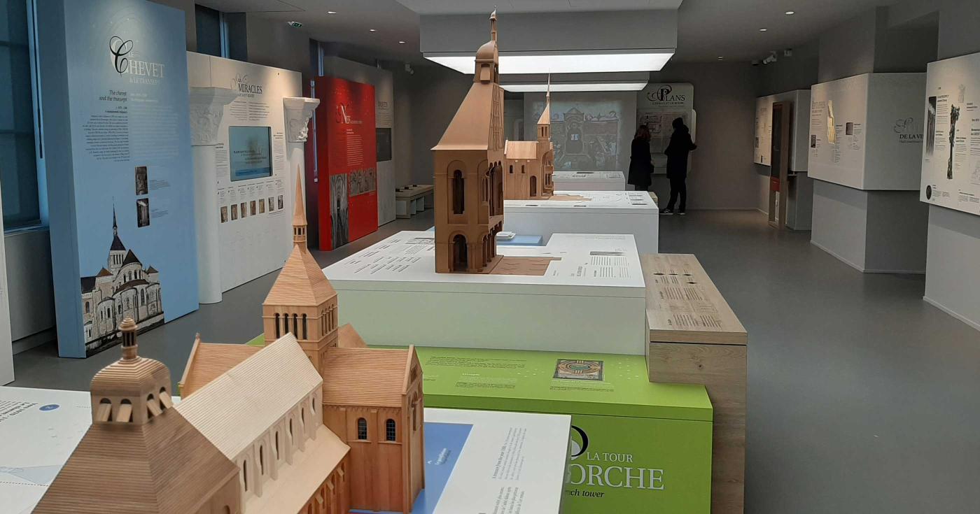 Le top douze des lieux hors des sentiers battus du Loiret - belvédère de Saint-Benoît intérieur