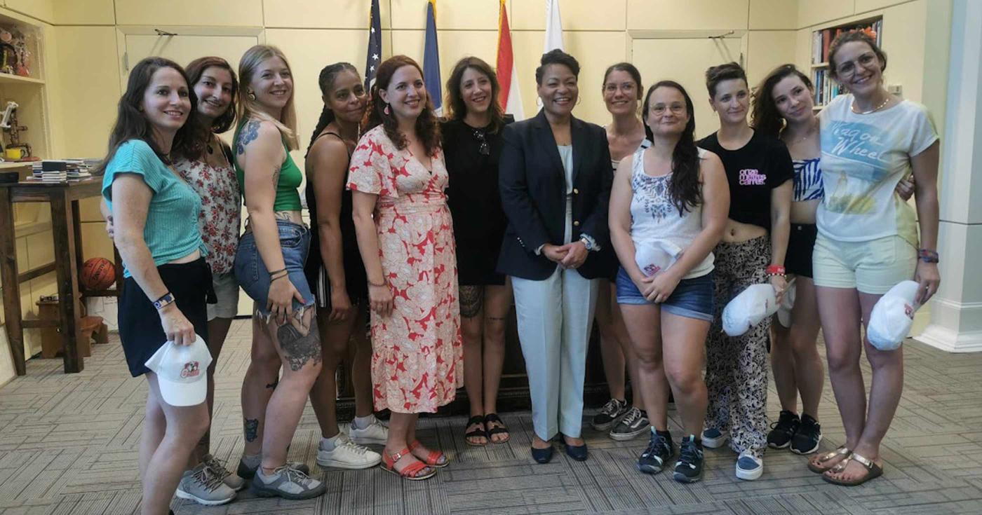 Roller derby : Les Simones d’Orléans victorieuses à la Nouvelle-Orléans - rencontre avec la maire