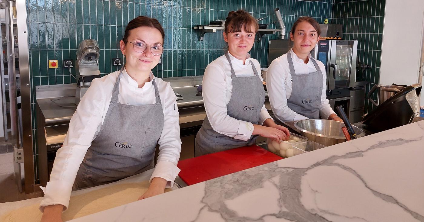 Marie Gricourt et son équipe en cuisine