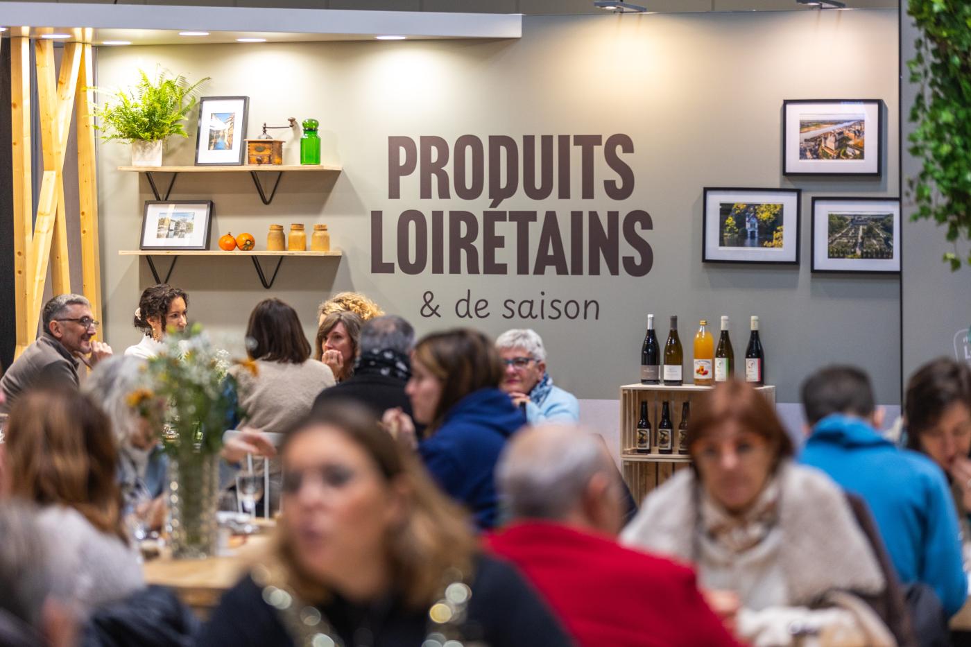 Au Salon de la gastronomie, le Loiret est passé à table - personnes à table